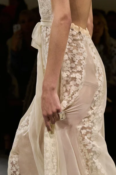 Look 215